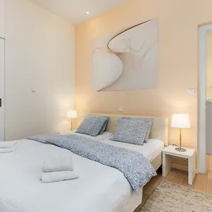 Apartman Rona Superior, Abbázia